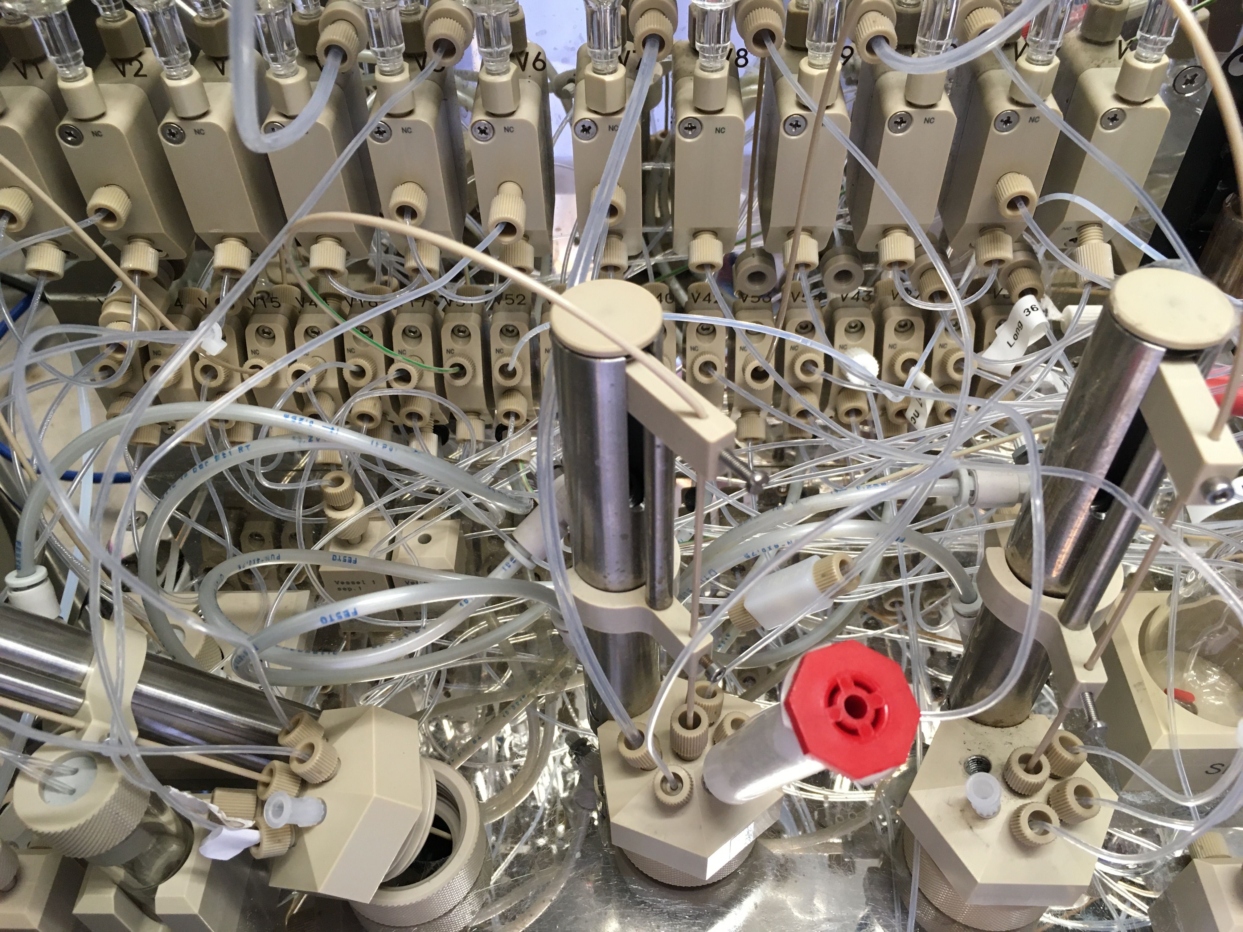 Various synthesis modules for PET-tracer production